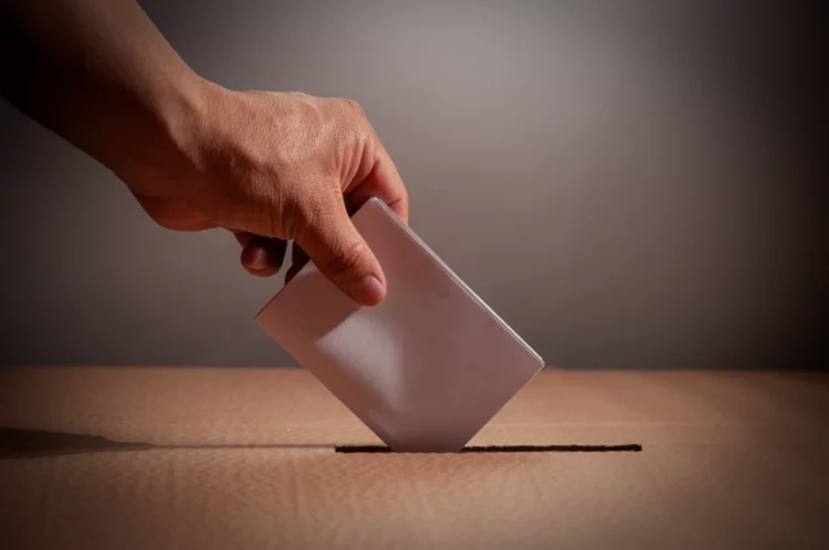 Celebrando el Día Internacional de la Democracias a través del voto