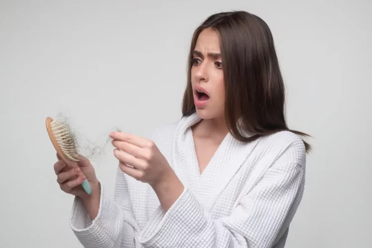 Caída estacional del cabello