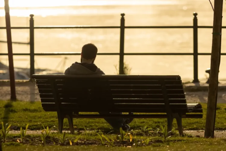 El benching puede ser una práctica muy dañina para las personas que la reciben