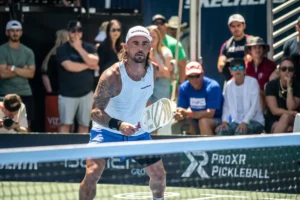 El pickleball se ha vuelto el deporte con más crecimiento en Estados Unidos | Qué Onda |