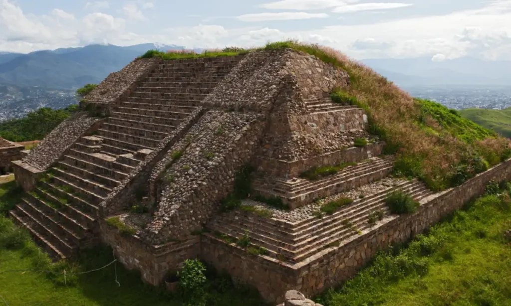 Destinos Ruinas zapotecas de Monte Albán, Oaxaca | Qué Onda