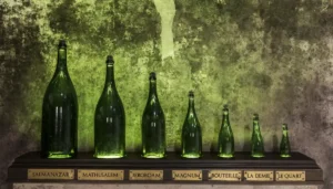 Descubre los difentes tamaños de las botellas de vino y su historia | Qué Onda |