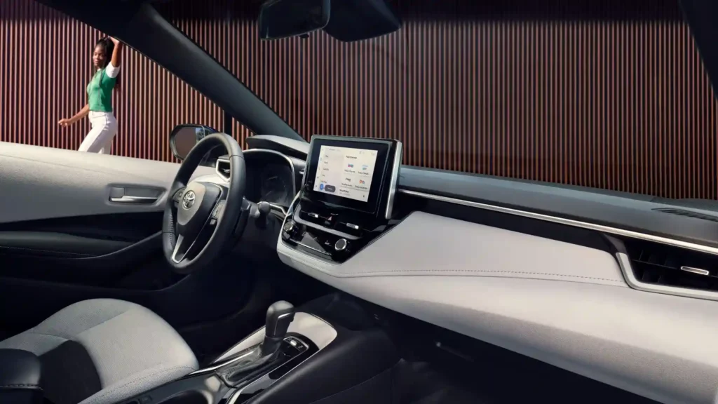 Los interiores del nuevo Toyota Corolla están totalmente cómodos | Qué Onda |