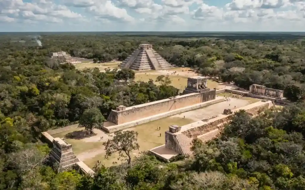 Chichén Itzá: Majestuosa representación de la cultura maya y el arte maya.