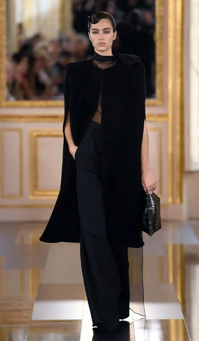 Valentino Colección Otoño_Invierno 2024 Semana de la Moda en Paris Style 10 | Qué Onda