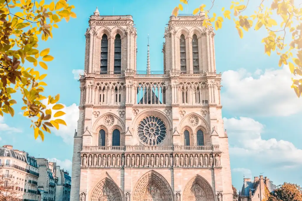 Catedral, Notre-Dame Paris, Francia Qué Onda