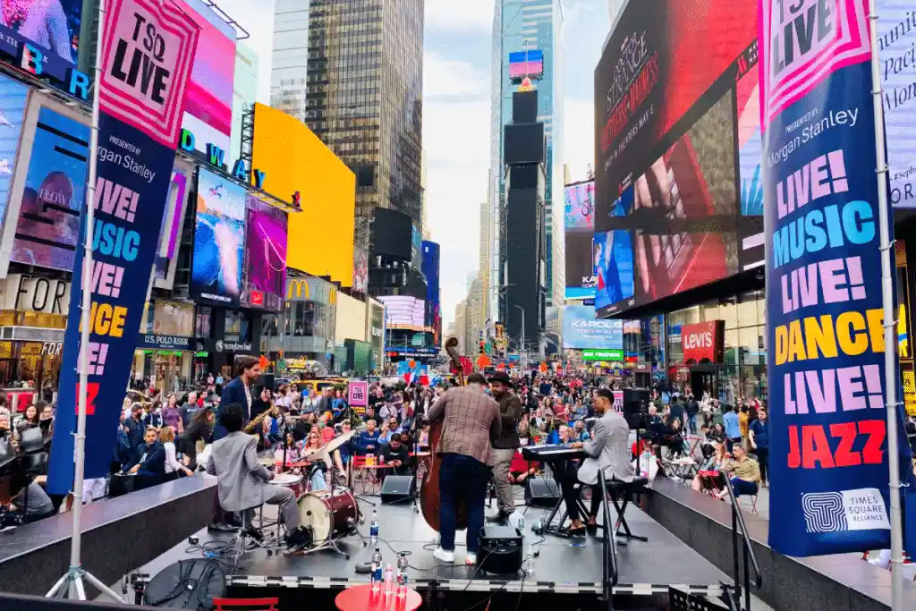Conciertos gratis en Times Square | Qué Onda