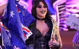 Rhea Ripley: Dominando el cuadrilátero con ferocidad.