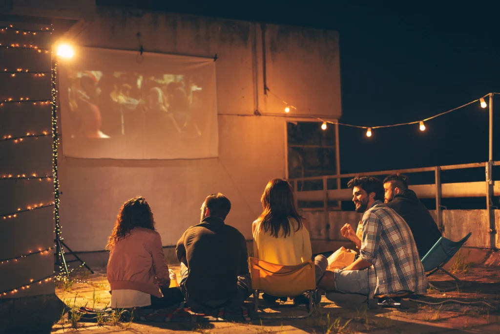 Pelicula al aire libre | Outdoor movie night | Qué Onda