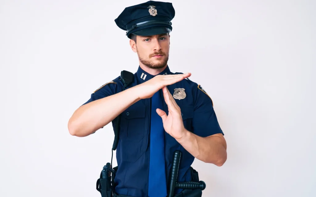 Conviértete en héroe como policia en US | Qué Onda |