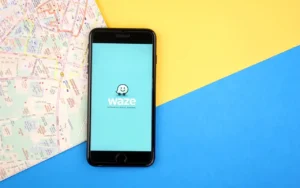 Waze, navegación social, adquirida por Google en 2013