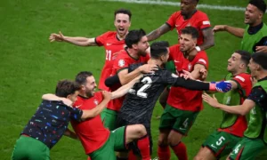 Cristiano Ronaldo y Portugal Sufren, pero Alcanzan los Cuartos de Final