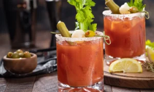 Red Snapper Cóctel | Bloody Mary | Qué Onda