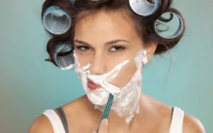 Dermaplaning: ¿Moda de belleza o riesgo innecesario? | Qué Onda |