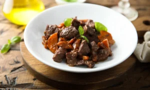 Boeuf Bourguignon: Una Delicia Clásica Francesa | Receta | Qué Onda