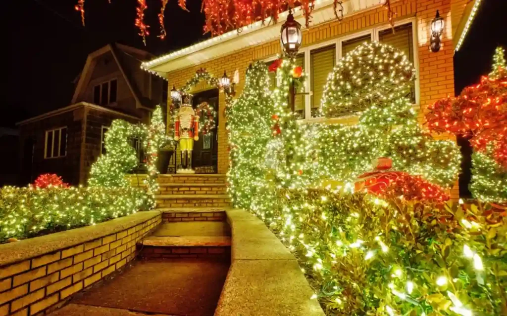 Descubre la historia detrás de las luces navideñas | Qué Onda |