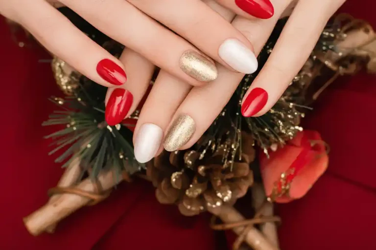 Uñas navideñas 2024 brillo y estilo para esta Navidad | Qué Onda |