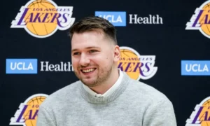 Luka Dončić firma con los Lakers | Qué Onda