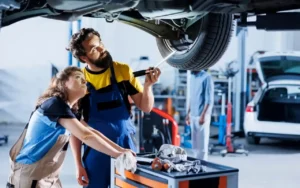 Tareas de reparación de auto que puedes hacer en casa