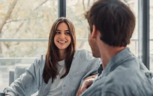 Temas de conversación que impresionan en una cita