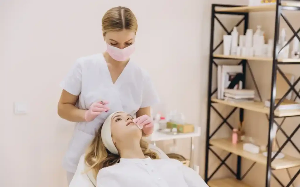 Botox Natural: rejuvenece tu piel sin riesgos