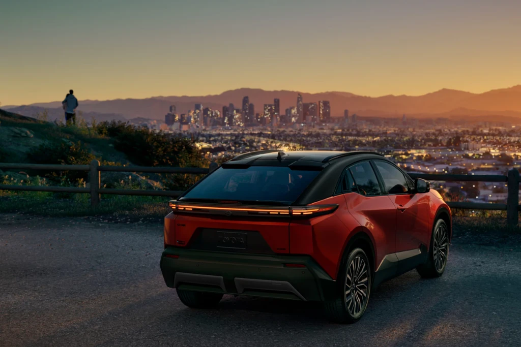 Toyota C-HR EV 2026: Un Eléctrico que Marca el Futuro | Qué Onda