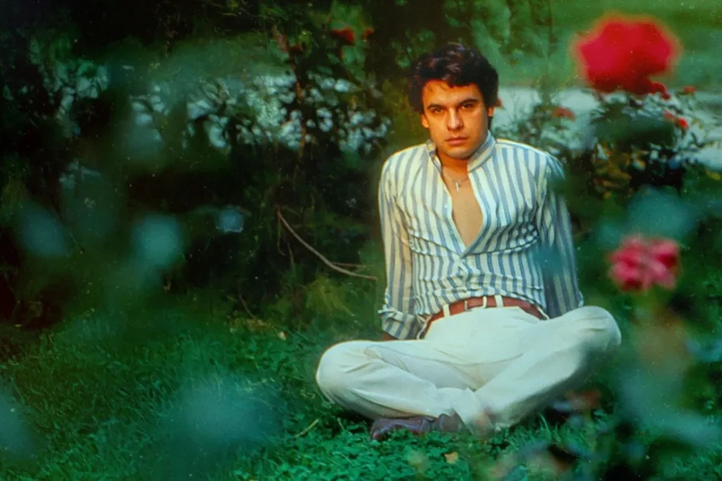 Juan Gabriel Series en Netflix | Qué Onda