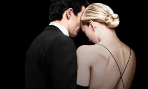 JFK Jr. y Carolyn Bessette en Love Story de Hulu | Qué Onda