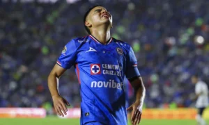 Cruz Azul vs Pumas Juego de Ida de la Gran Final del Fútbol Mexicano | Qué Onda